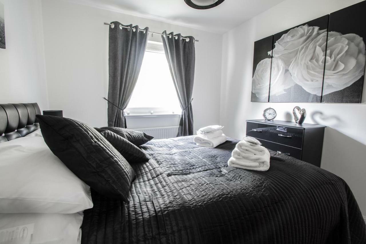 Orange Town House - Shaw Road, Only 6 Minutes To City Centre Aberdeen Esterno foto