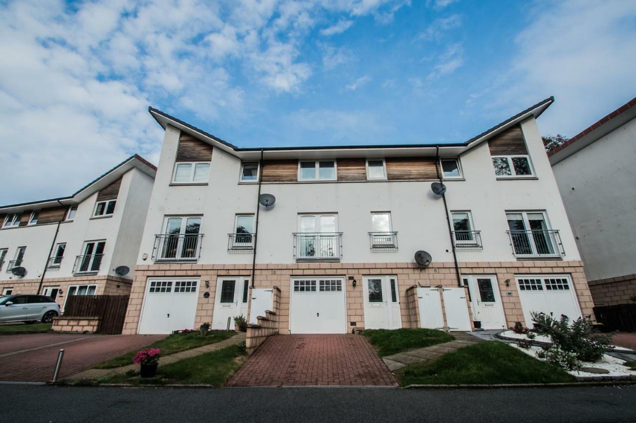 Orange Town House - Shaw Road, Only 6 Minutes To City Centre Aberdeen Esterno foto